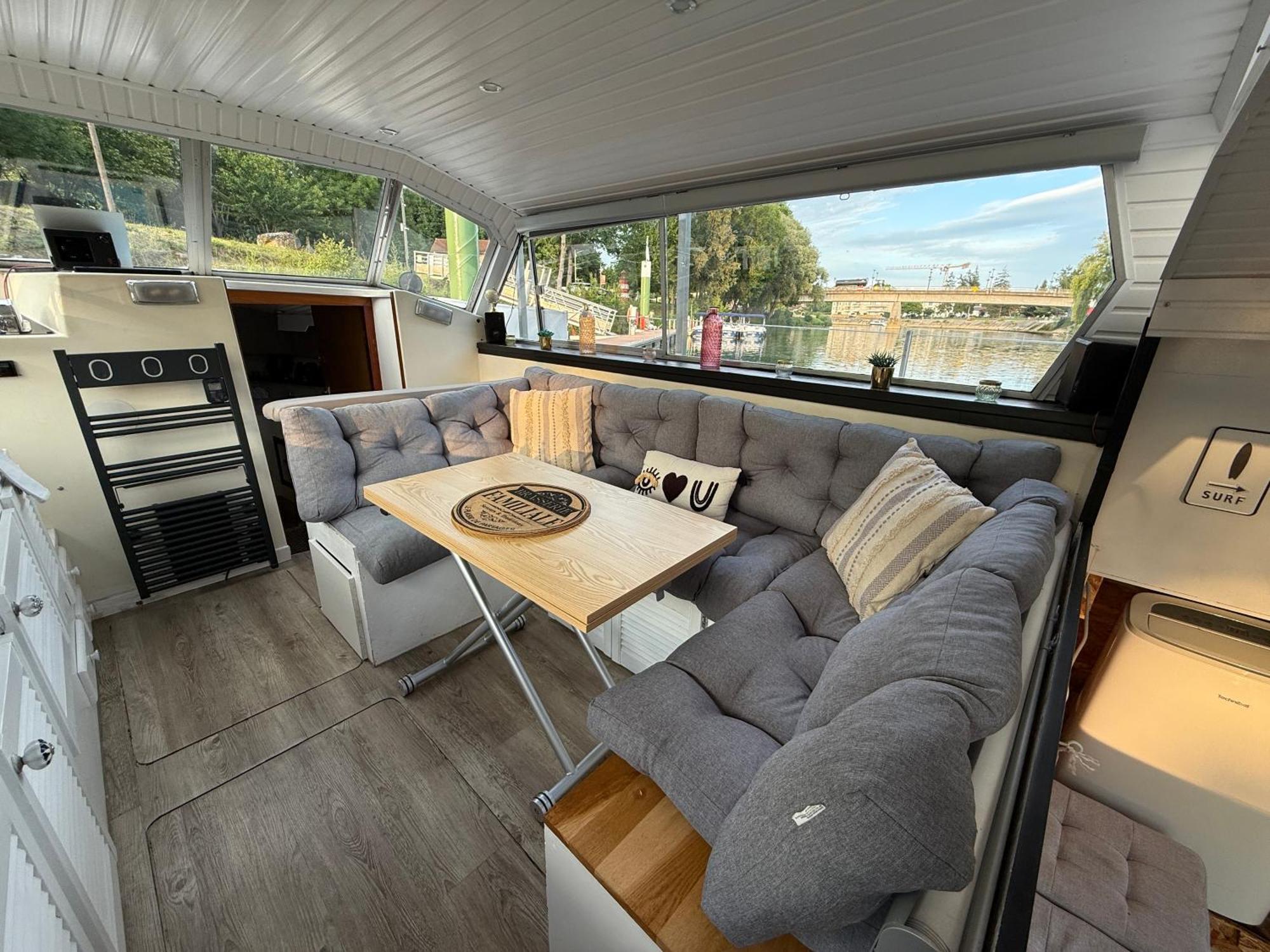 Botel Bateau Sur La Marne *